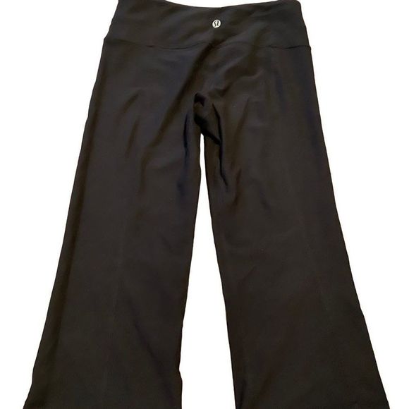 Lululemon Groove Crop Black / Wee Are From Space Coal Fossil / Fossil Size 4 - Picture 2 of 10
